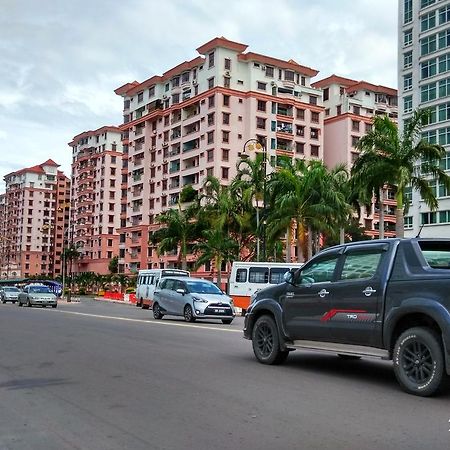 Marina Court, Kota Kinabalu, Sabah Villa Kültér fotó